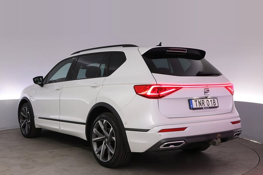 Bild 4 av SEAT Tarraco PHEV DSG FR Drag Elstol Cockpit Navi 360