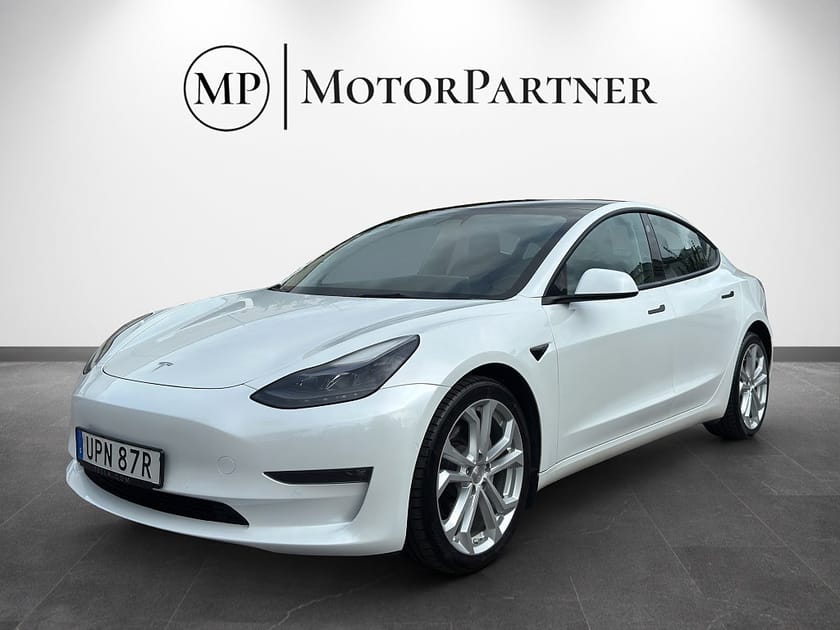 Bild 4 av Tesla Model 3 Long Range AWD 498HK Värmepump Autopilot Pano MOMS