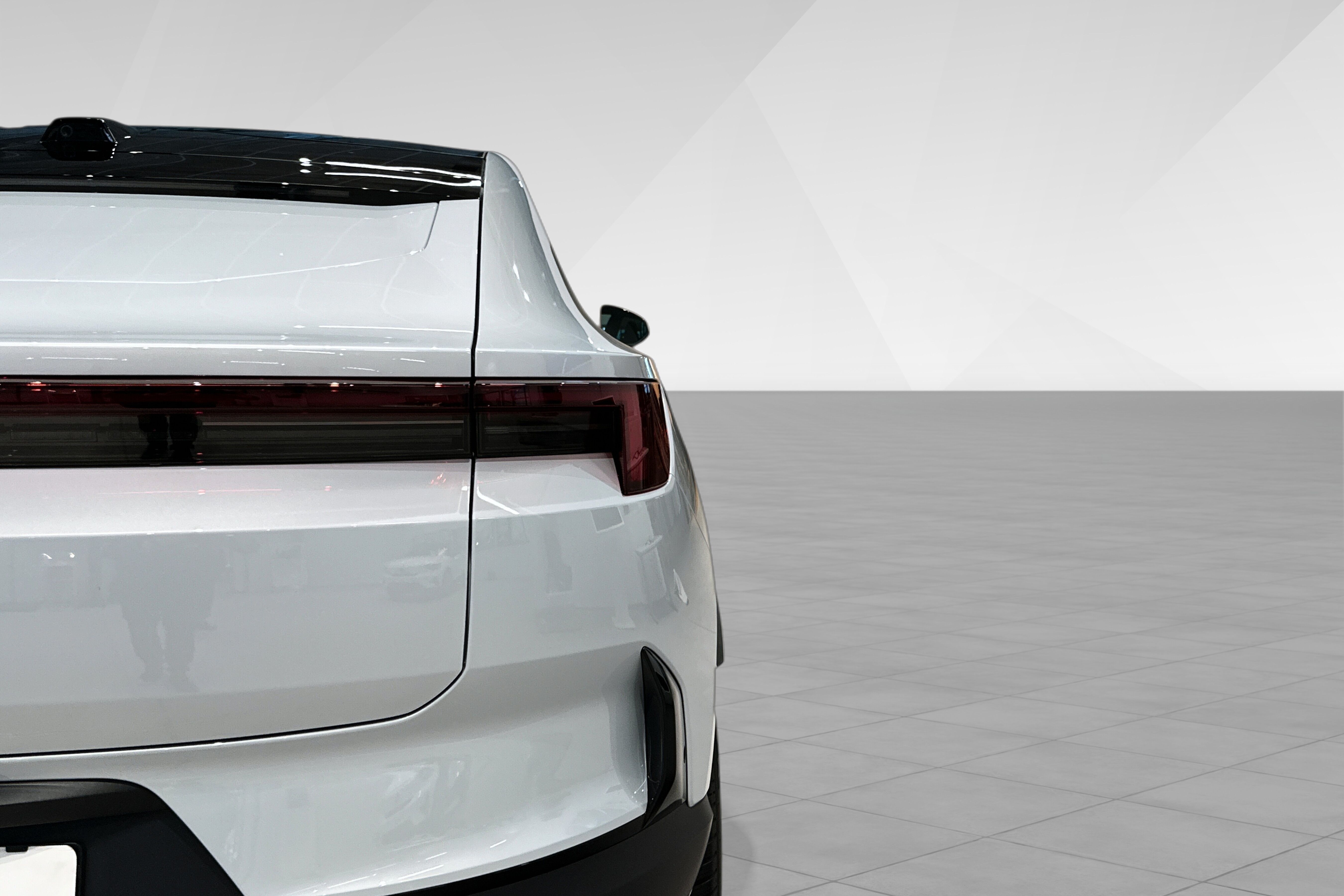 Polestar 4 Long Range Dual motor bilde 8