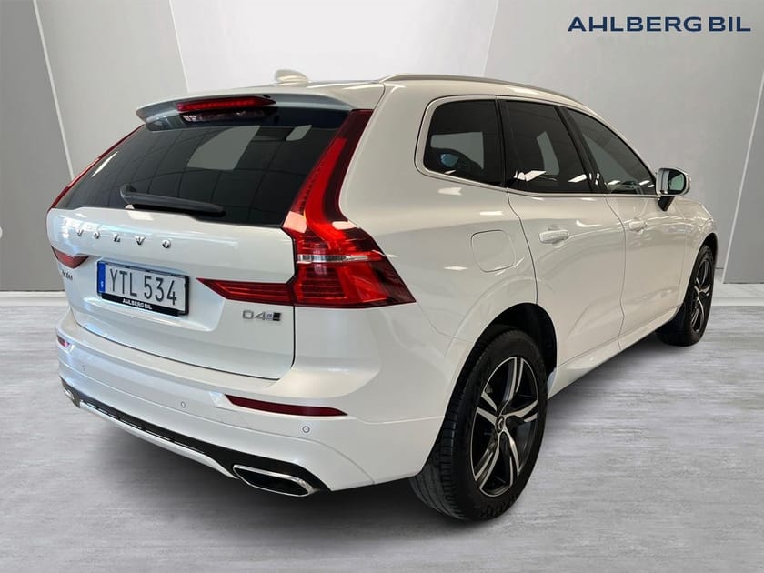 Bild 5 av Volvo XC60 D4 AWD R-Design Läder, Elstol, Panoramaglastak, BLIS, Navi, LED Dynamisk