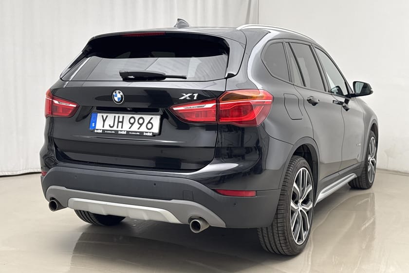 Bild 3 av BMW X1 xDrive20d 190hk xLine Läder Head-up Panorama