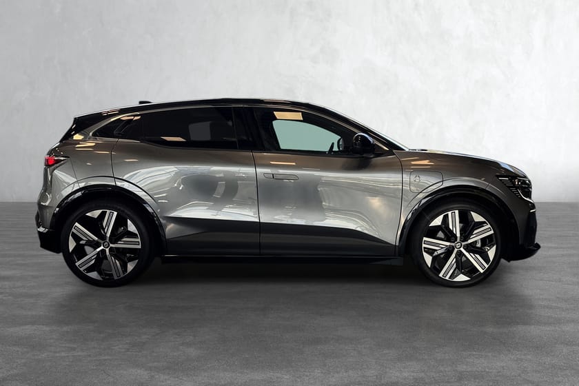 Bilde 4 av Renault Mégane E-TECH Iconic 360 Kamera-Adaptive Cruise-Topputgave