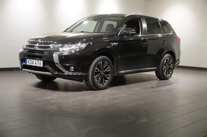 Bild 1 av Mitsubishi Outlander PHEV 4WD Business Drag Läder Kamera
