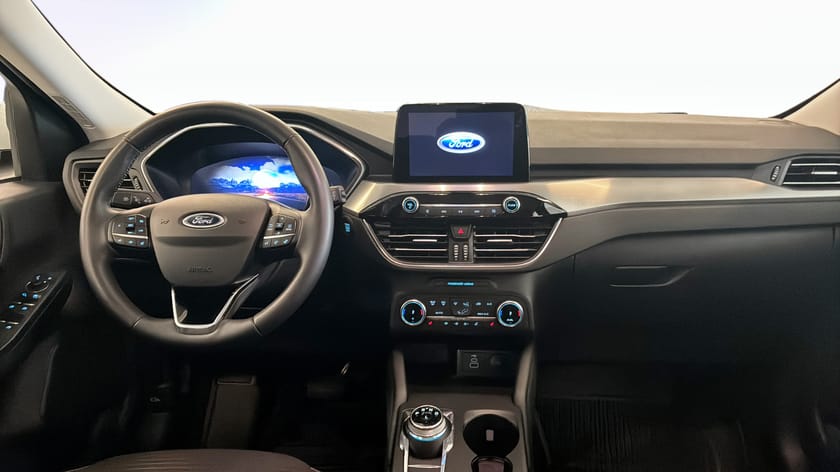 Bild 4 av Ford Kuga Plug-In Hybrid TITANIUM 2.5 FWD 225HK CVT
