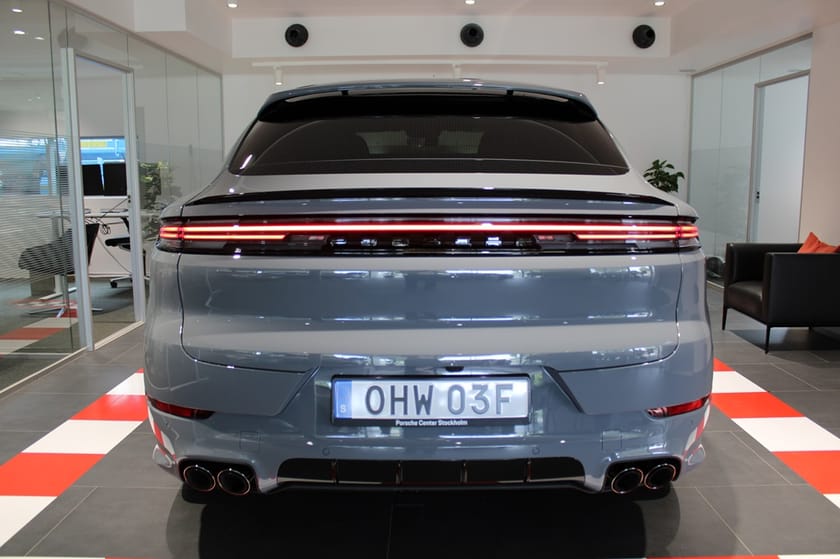 Bild 4 av Porsche Cayenne E-Hybrid Coupé BLACK EDITI
