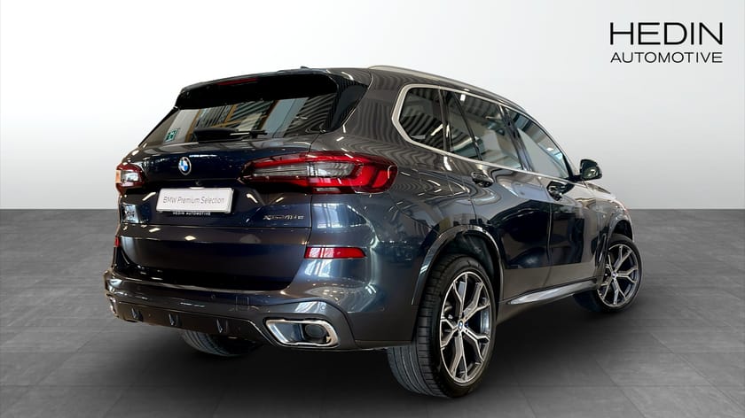 Bild 2 av BMW X5 xDrive45e iPerformance 45e xDrive M-Sport HUD Dragkrok Panorama 21"LM