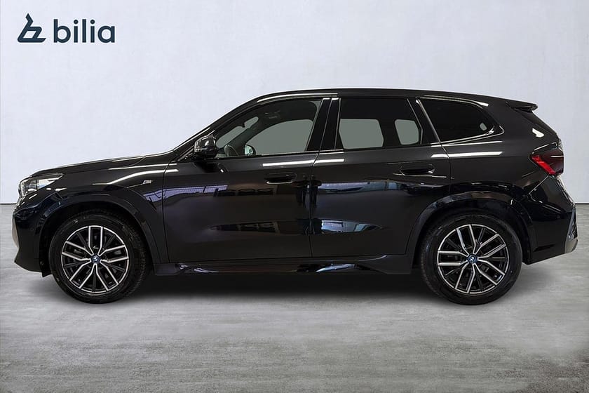Bild 3 av BMW iX1 xDrive30 xDrive 30 M-sport | Drag | H&K | Elstol | 360