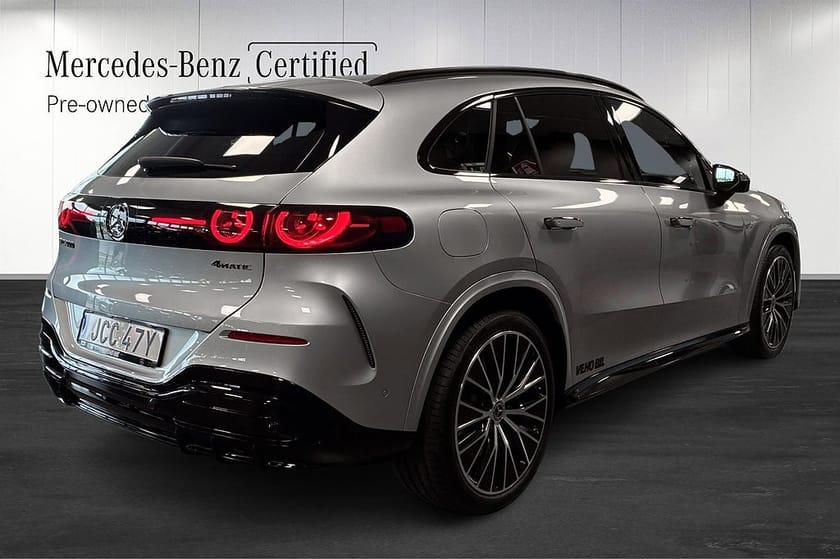 Bild 3 av Mercedes-Benz GLC EQ 400 4MATIC 4M AMG Panorama Drag Burmester Hyperscreen Night