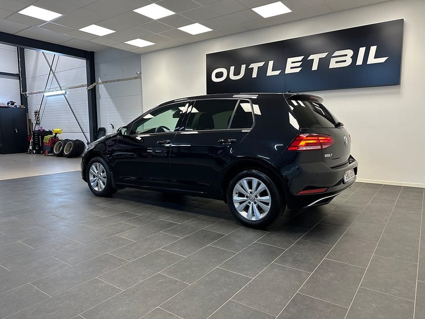 Bild 4 av Volkswagen Golf 5-dörrar 1.0 TSI Base Carplay