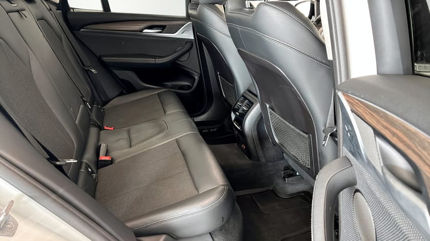 Bild 5 av BMW X3 xDrive30e NYSERVAD-RÄNTEKAMPANJ 3,95% PANO-DRAG
