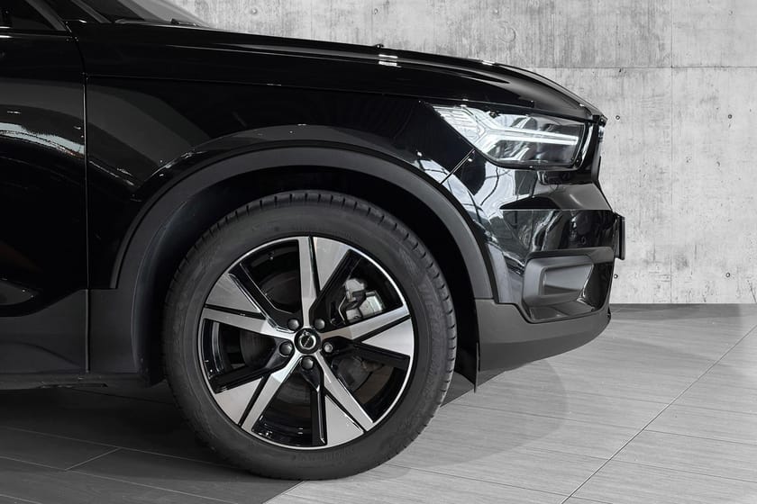 Bilde 4 av Volvo XC40 Recharge P8 AWD KROK|PANO|LOUNGE.PK|360|H&K|TONEDE|7år*