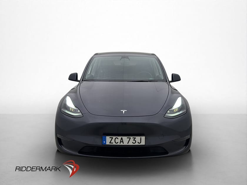 Bild 2 av Tesla Model Y Long Range AWD Värmepump Rattvärme Svensksåld