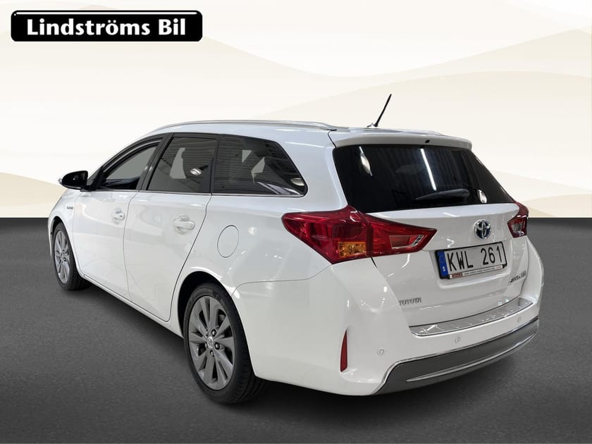 Bild 4 av Toyota Auris Touring Sports Hybrid 1.8 136hk,  Executive Panorama soltak