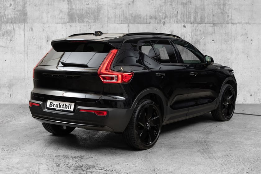 Bilde 4 av Volvo EX40 Twin Motor Ultra Black Edition/Hengerfeste/20"/Pano/Alt Utstyr!