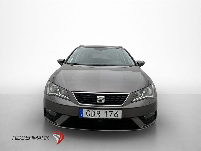 Bild 2 av SEAT Leon ST 1.2 TSI 110hk Style Kamera CarPlay En-Brukare