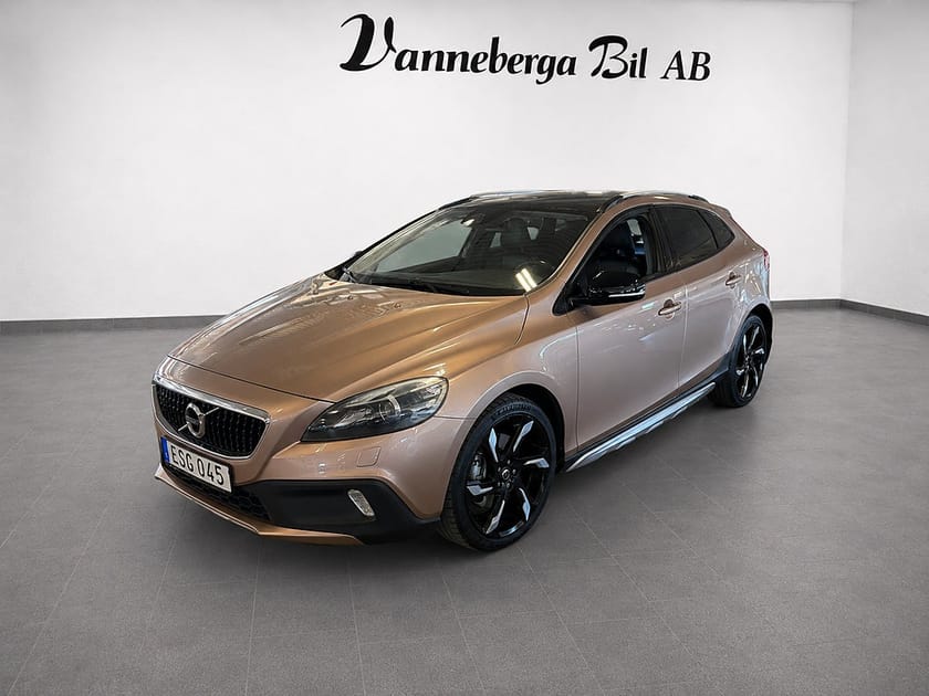 Bild 3 av Volvo V40 Cross Country D4 Geartronic Summum Panorama/Backkamera/Skinn/Euro 5