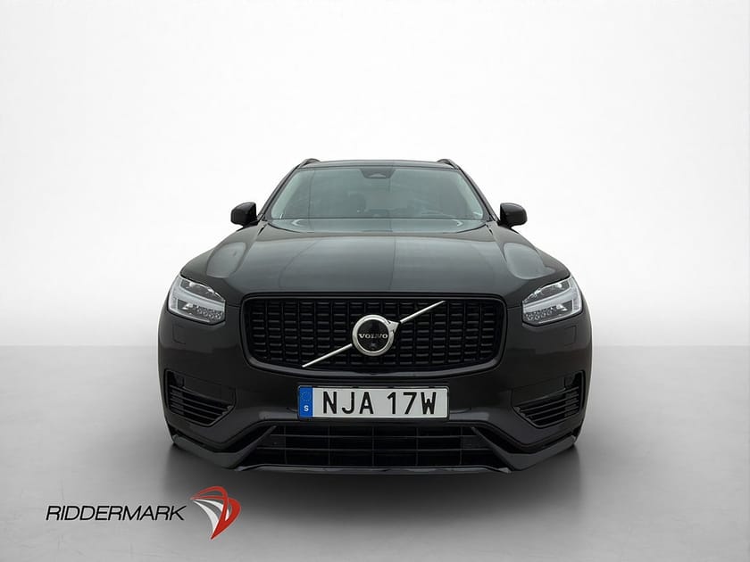 Bild 2 av Volvo XC90 7-seater T8 456hk Ultimate Dark 7-Sits Pano B&W HUD MOMS