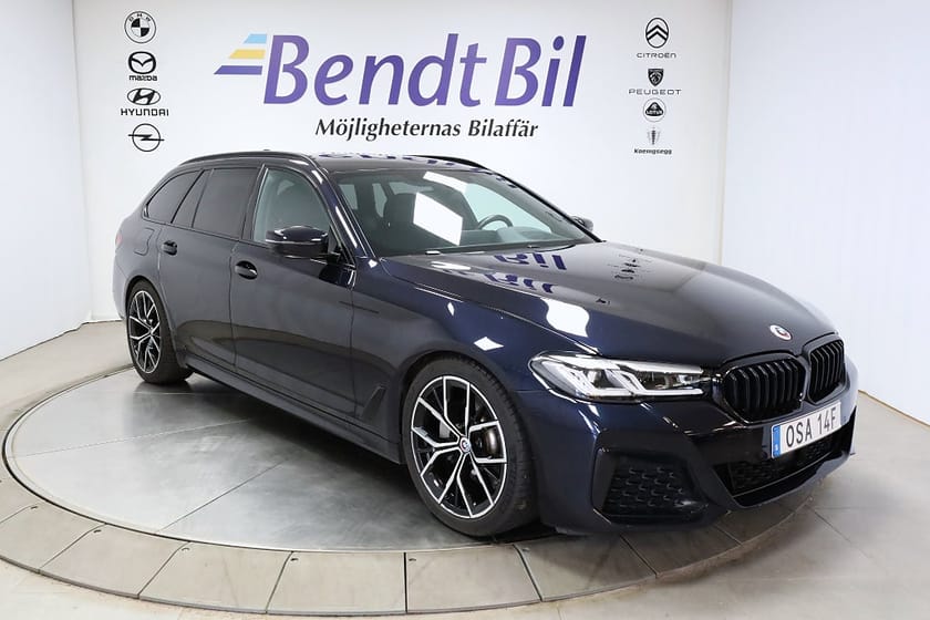 Bild 1 av BMW 530e xDrive Touring M Sport/ Komfortstolar/ HarmanKardon
