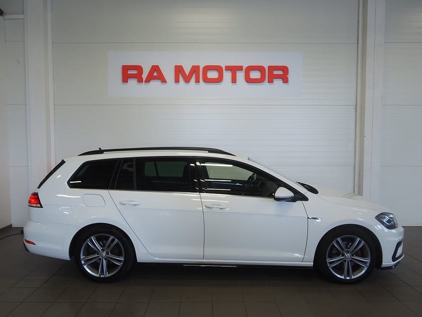 Bild 4 av Volkswagen Golf Sportscombi SC 1.5 TSI GT R-Line Cockpit Drag P-Värm B-Kam
