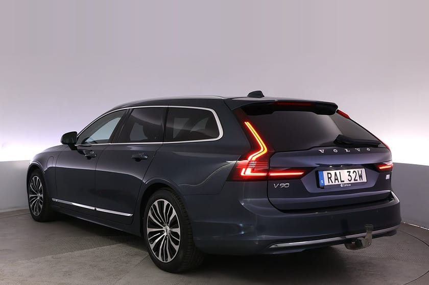 Bild 4 av Volvo V90 Recharge T6 AWD Core Drag BLIS Kamera Navi