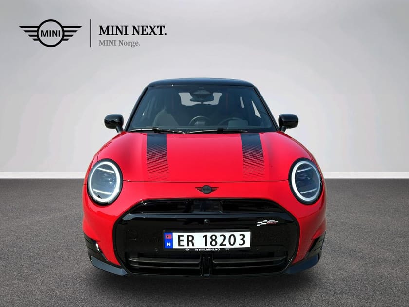 Bilde 2 av MINI Cooper SE JCW Trim, Package XL
