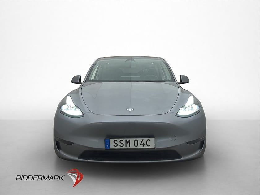 Bild 3 av Tesla Model Y Long Range AWD Panorama Värmepump Autopilot