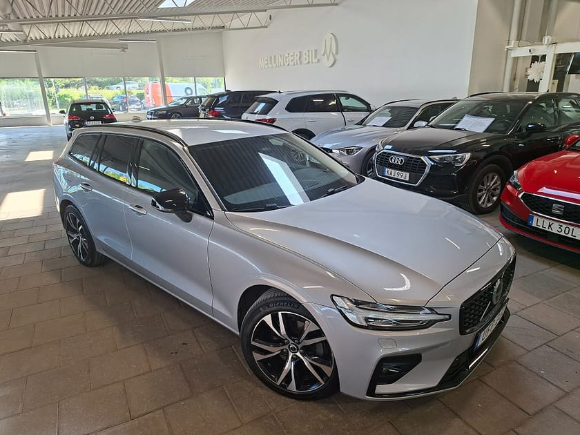 Bild 2 av Volvo V60 B4 Geartronic Plus Dark Navi|Drag|Backamera
