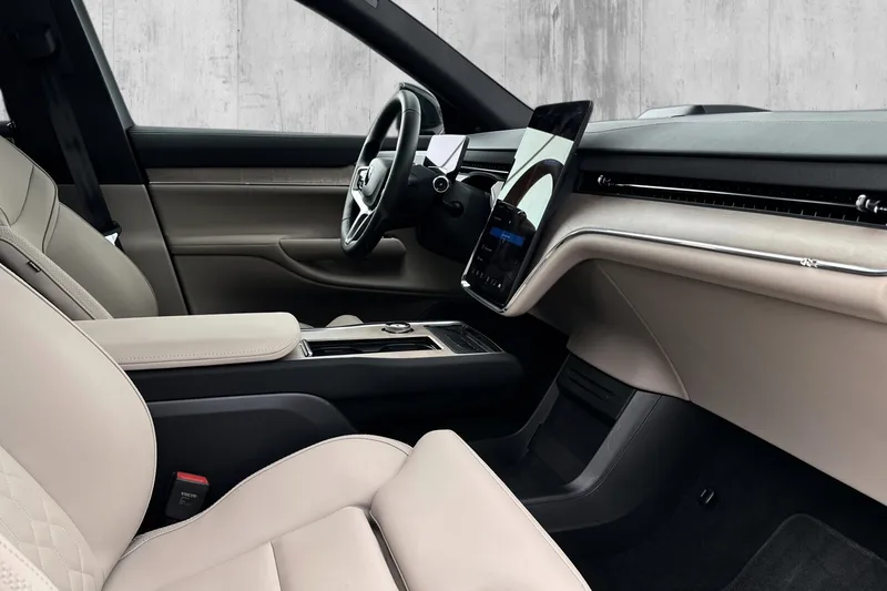 Volvo EX90 Twin Motor Performance bilde 11