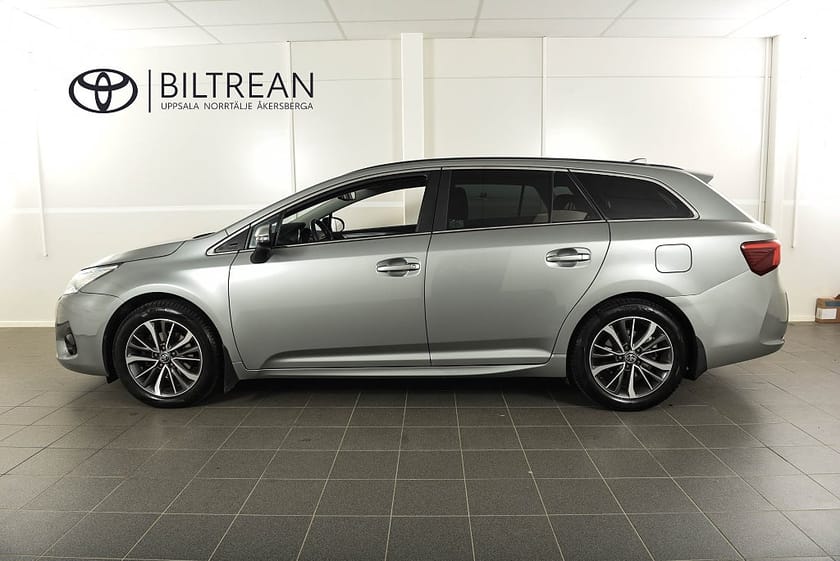 Bild 2 av Toyota Avensis Kombi 1.8 Active Plus Automat Dragkrok M-värmare