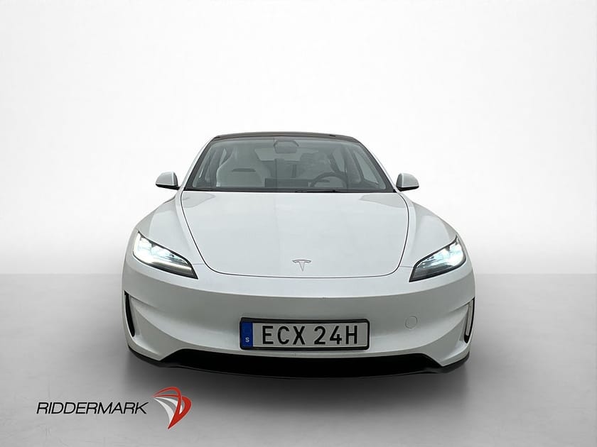 Bild 2 av Tesla Model 3 Performance 627hk Autopilot Pano Kamera