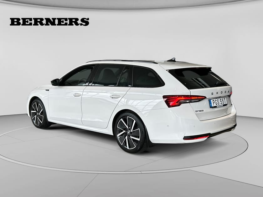 Bild 3 av Škoda Octavia Kombi 2.0 TSI 4x4 DSG 204hk/Sportline/Drag/Värmare