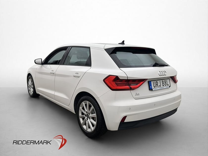 Bild 5 av Audi A1 Sportback 30 TFSI 110hk Proline CarPlay Cockpit