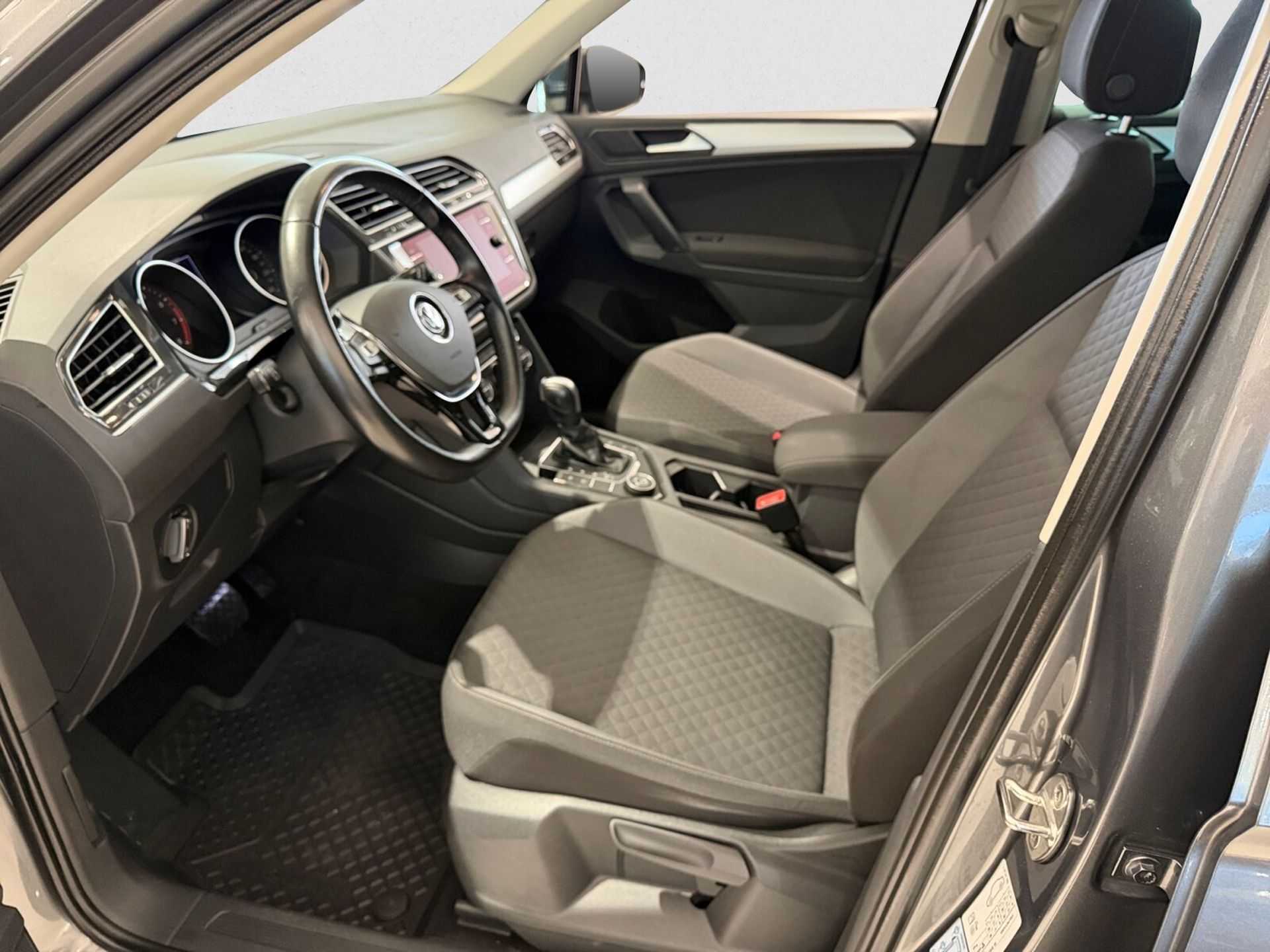 Volkswagen Tiguan 2.0 TSI OPF 4Motion 2020, bild 7/10