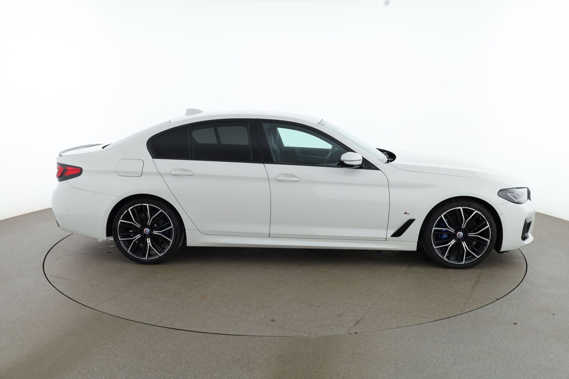 BMW 520 d xDrive M Sport 2023, kuva 7/10