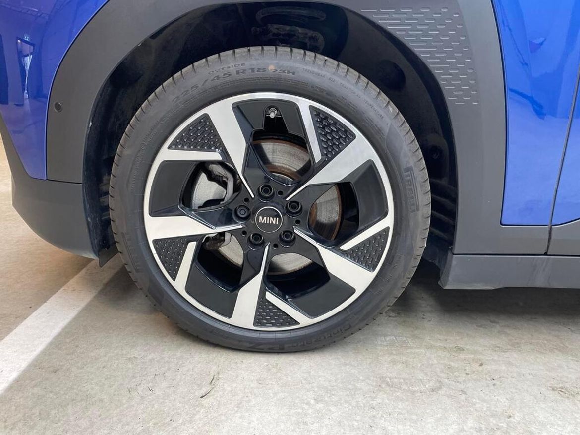 MINI Aceman E, 184hp, 2025