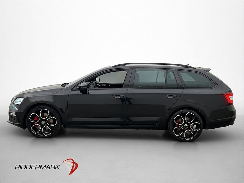 Bild 5 av Škoda Octavia Kombi RS Skoda 245hk Canton Värmare Kamera CarPlay Elstol