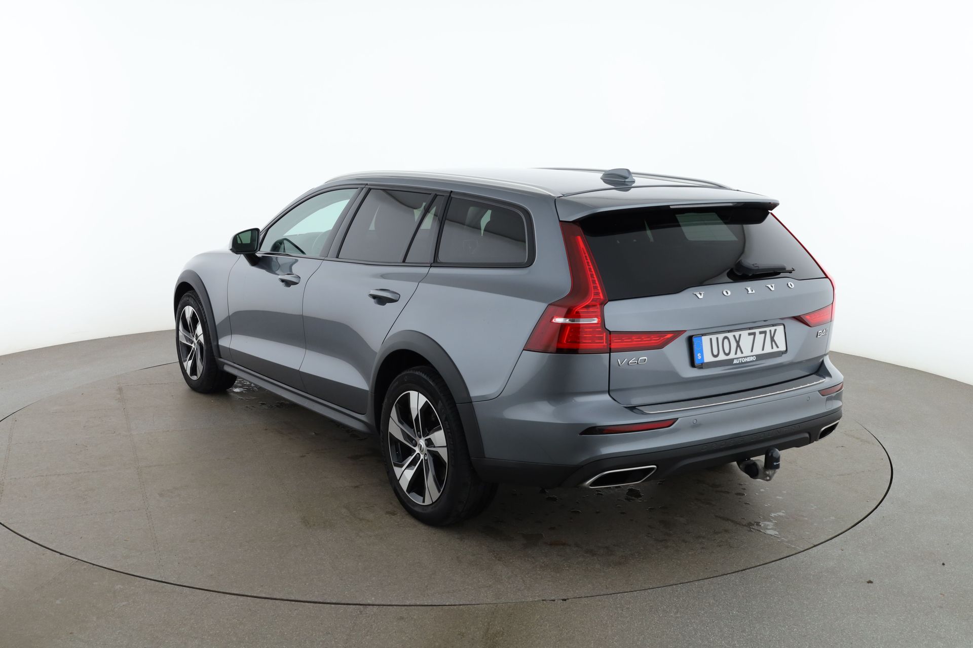 Volvo V60 Cross Country 2021, photo 3/10
