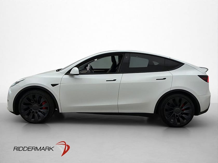 Bild 5 av Tesla Model Y Performance AP Pano En-brukare Svensksåld