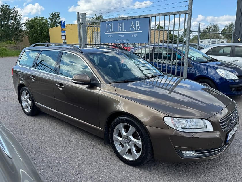 Bild 3 av Volvo V70 D4 181hk Geartronic Classic Momentum Euro 6