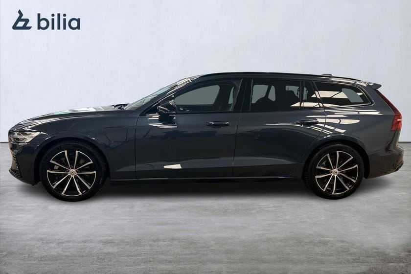 Bild 3 av Volvo V60 T6 Plus Dark Nordic Edition DRAG I 360° I Läder