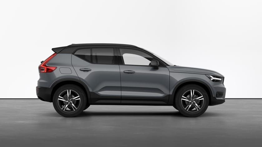 Bilde 2 av Volvo XC40 AWD D4 R-Design, hengerfeste, aktive LED, ryggekamera+