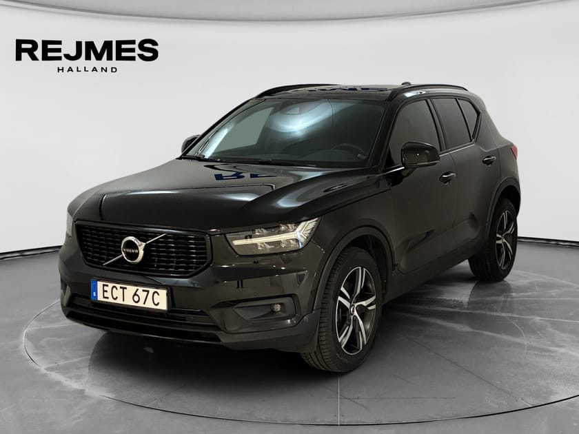 Bild 1 av Volvo XC40 D4 AWD R-Design | Panoramaglastak | Navigation | Parkeringskamera Bak
