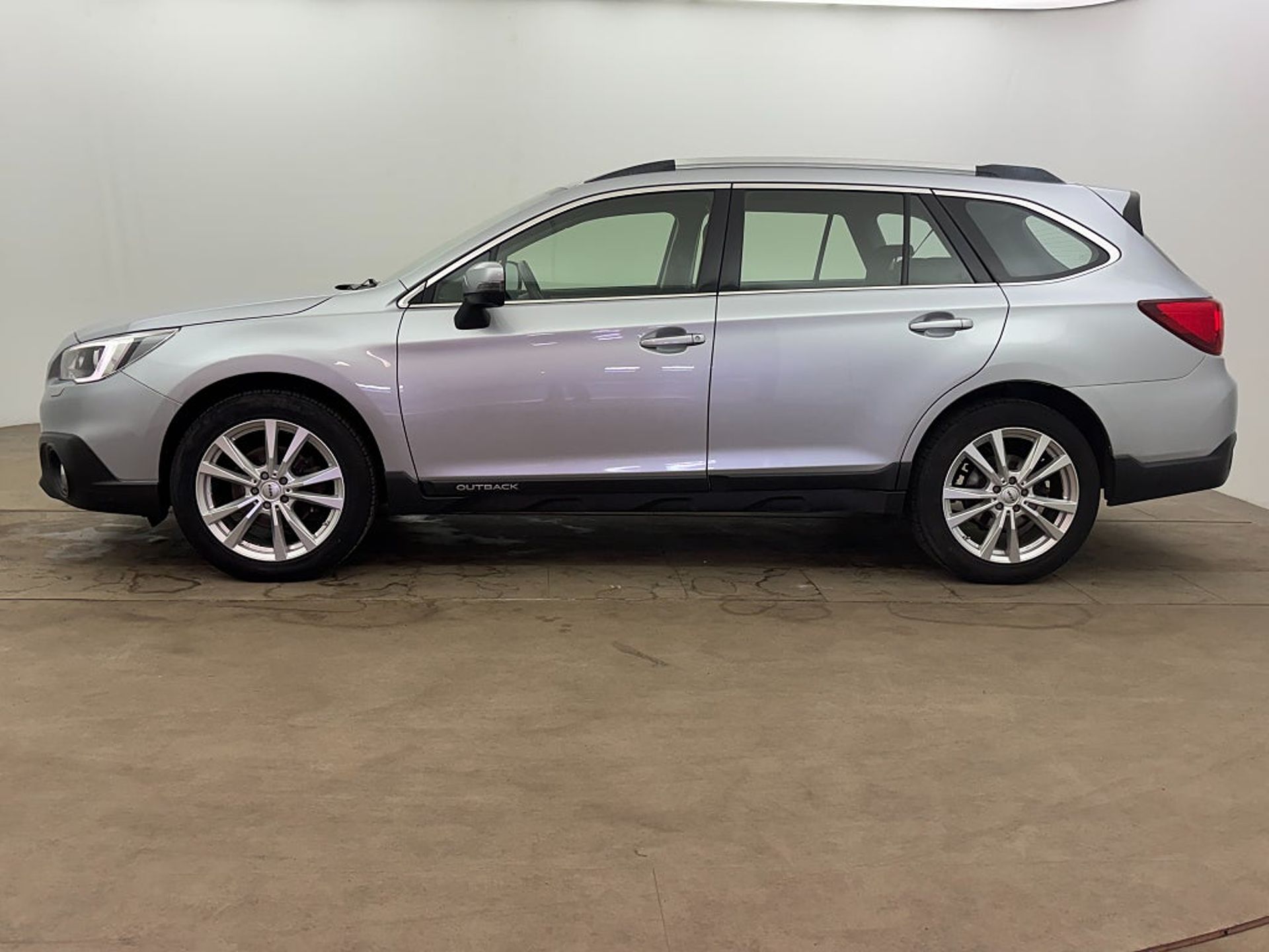 Subaru Outback 2.5 4WD 2016, photo 3/10