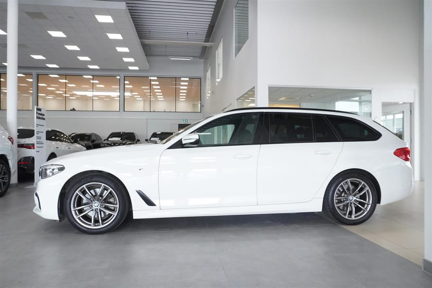Bild 3 av BMW 520d xDrive Touring M Sport Winterpaket Kupevärmare HiFi Drag