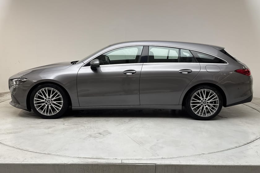Bild 2 av Mercedes-Benz CLA 180 Shooting Brake X118 (136hk) Progressive