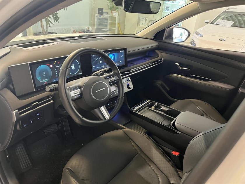 Bild 2 av Hyundai Tucson PHEV 4WD 1.6T Advanced M-Tech Pano HUD Krell Bussines Edition AWD 252hk