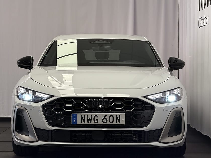 Bild 2 av Audi A5 Sedan e-hybrid quattro 270kW S-line/Edition one