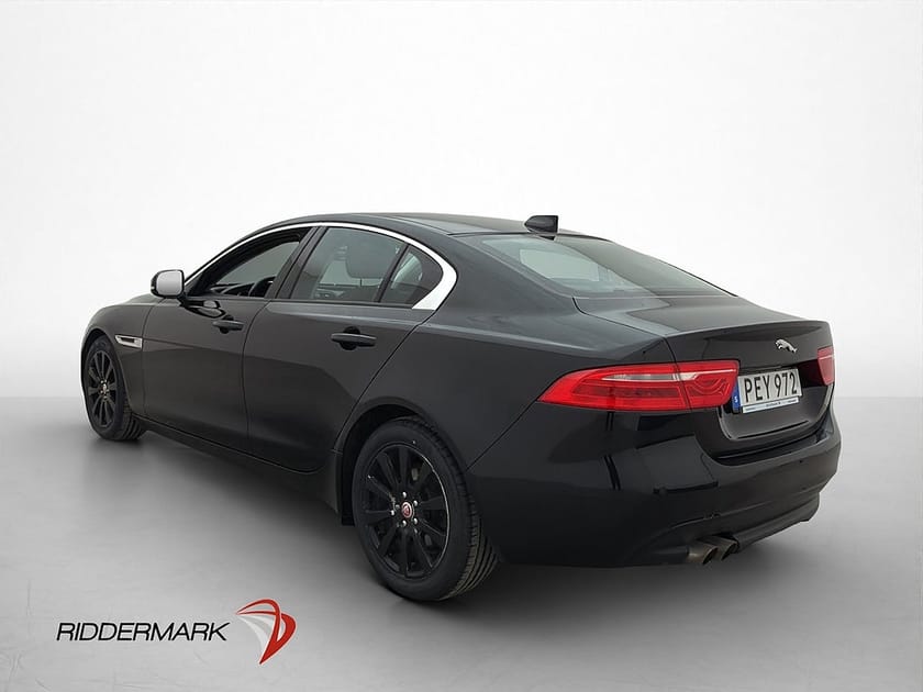 Bild 4 av Jaguar XE 20d 180hk Värmare Navi Sensorer Svensksåld