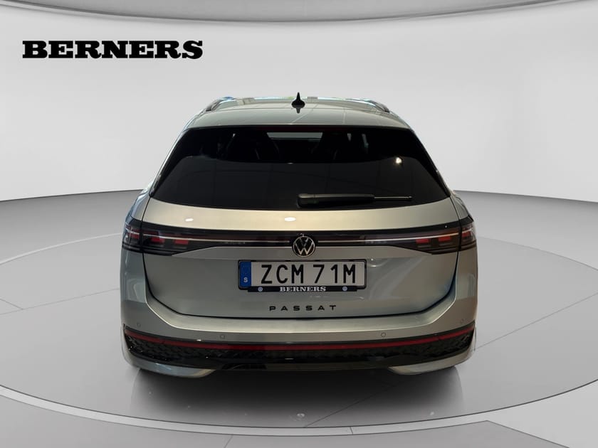 Bild 4 av Volkswagen Passat Sportscombi 2.0 TDI 193hk DSG7 4M R-LINE