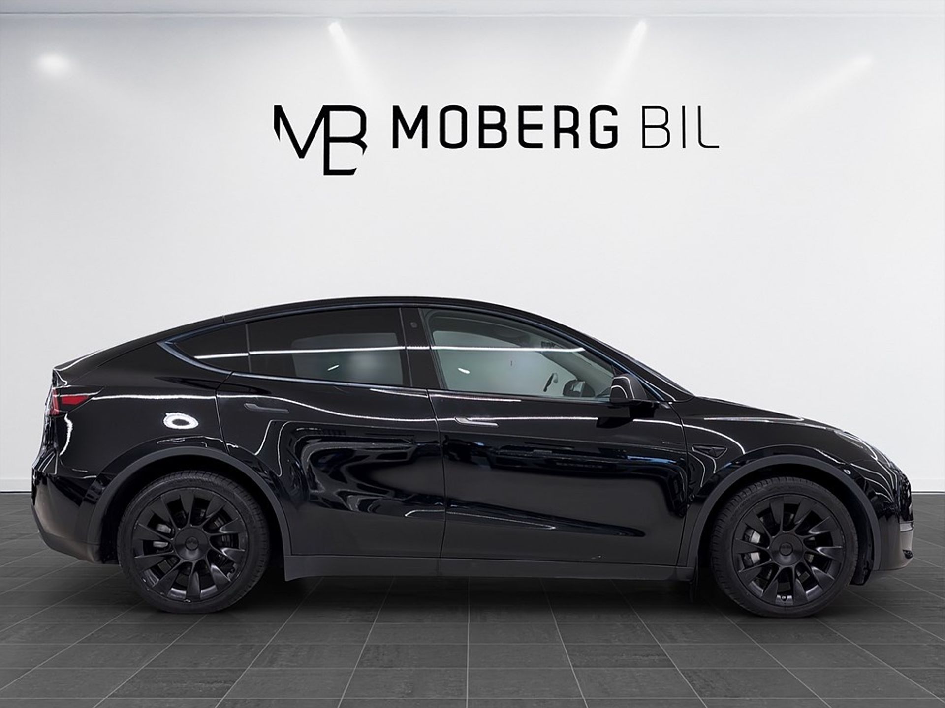 Tesla Model Y 2023, bild 4/10